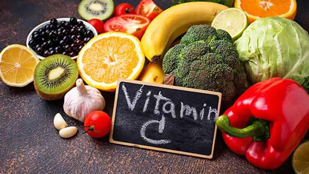 Health Tips : പ്രതിരോധശേഷി കൂട്ടാൻ കഴിക്കാം വിറ്റാമിൻ സി അടങ്ങിയ ആറ് ഭക്ഷണങ്ങൾ Health Tips : പ്രതിരോധശേഷി കൂട്ടാൻ കഴിക്കാം വിറ്റാമിൻ സി അടങ്ങിയ ആറ് ഭക്ഷണങ്ങൾ