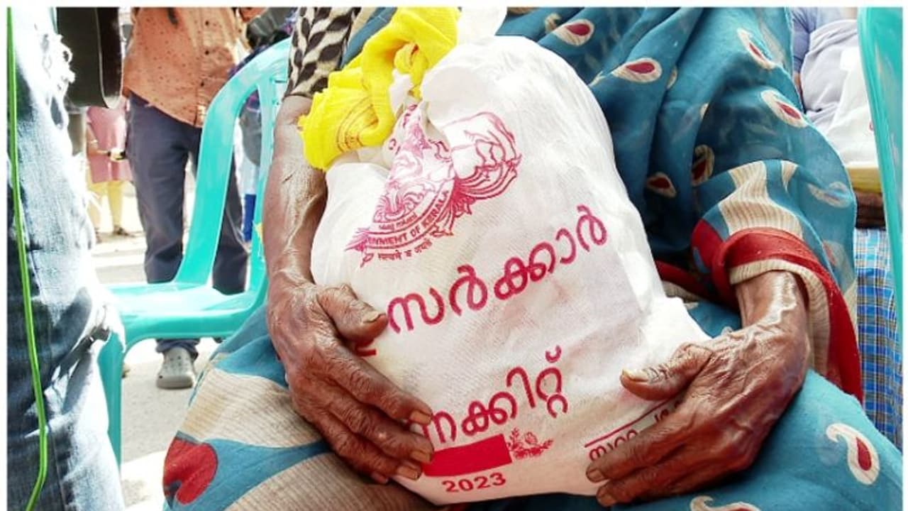 പുതുപ്പള്ളിയിൽ കിറ്റ് വിതരണത്തിന് തടസ്സമില്ലെന്ന് തെരഞ്ഞെടുപ്പ് കമ്മീഷൻ