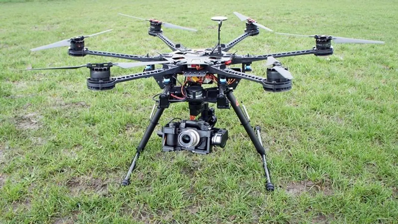 Indian Army signs deal for 130 tethered drones, 19 tank driving simulators to strengthen border surveillance Indian Army signs deal for 130 tethered drones, 19 tank driving simulators to strengthen border surveillance