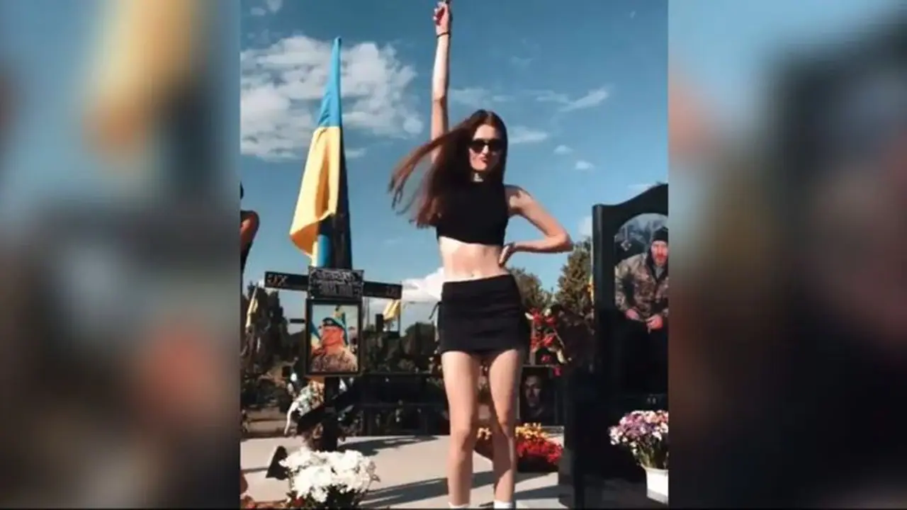 ಯೋಧರ ಸಮಾಧಿ ಮೇಲೆ ಡಾನ್ಸ್ : ಉಕ್ರೇನ್ ಸೋದರಿಯರ ಬಂಧನ