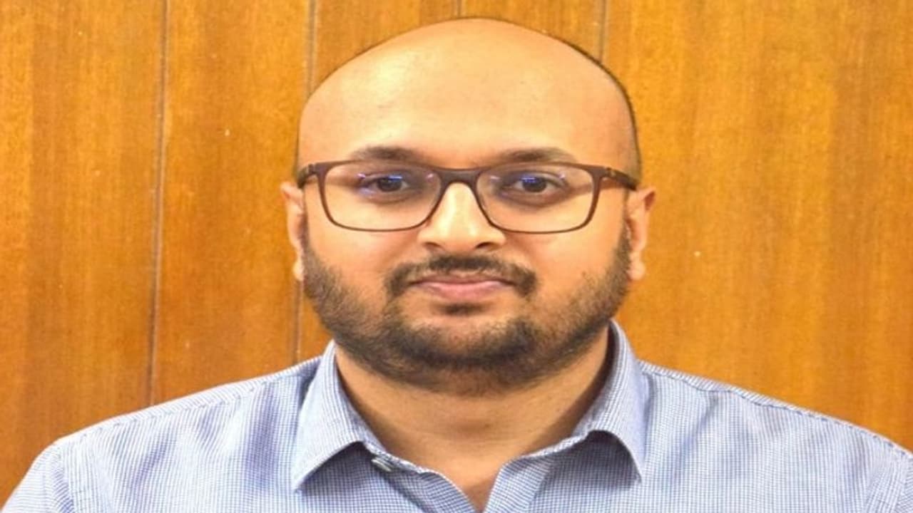 ಧಾರವಾಡ: ಜಲ ಮೂಲಗಳಲ್ಲಿ ಪ್ಲಾಸ್ಟರ್ ಆಫ್ ಪ್ಯಾರಿಸ್‍ ಗಣೇಶ ವಿಗ್ರಹ ವಿಸರ್ಜನೆ ಅಪರಾಧ, ಡಿಸಿ ಹೆಗಡೆ 