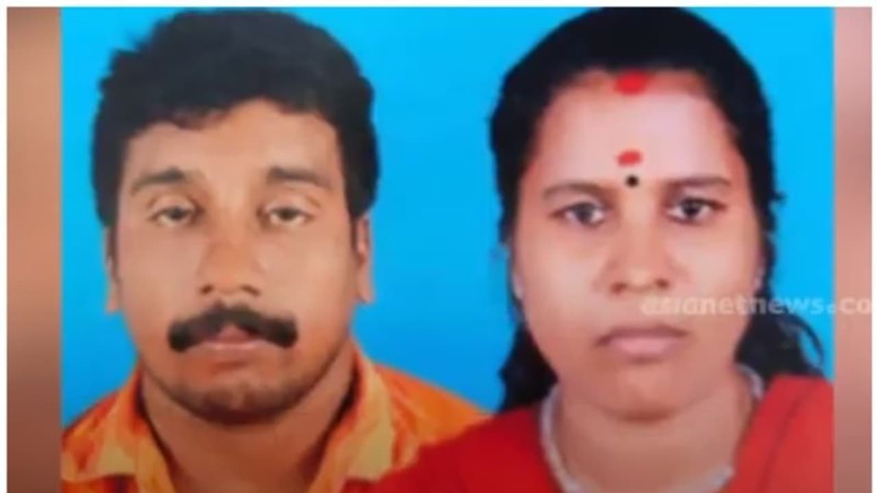 കൊല്ലം ഓച്ചിറയിൽ തിരുവോണനാളിൽ വീടിനുള്ളിൽ ദമ്പതികൾ ജീവനൊടുക്കിയ നിലയിൽ കൊല്ലം ഓച്ചിറയിൽ തിരുവോണനാളിൽ വീടിനുള്ളിൽ ദമ്പതികൾ ജീവനൊടുക്കിയ നിലയിൽ