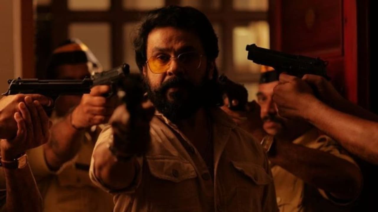 വന് കാന്വാസില് 'ബാന്ദ്ര'; ദിലീപ് തമന്ന ചിത്രത്തിന്റെ പുതിയ അപ്ഡേറ്റ് വന് കാന്വാസില് 'ബാന്ദ്ര'; ദിലീപ് തമന്ന ചിത്രത്തിന്റെ പുതിയ അപ്ഡേറ്റ്