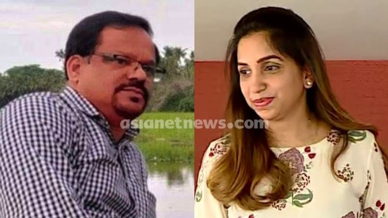 സൈബർ അധിക്ഷേപത്തിൽ പൊലീസ് നടപടി: അച്ചു ഉമ്മന്റെ മൊഴി പൂജപ്പുര പൊലീസ് രേഖപ്പെടുത്തുന്നു സൈബർ അധിക്ഷേപത്തിൽ പൊലീസ് നടപടി: അച്ചു ഉമ്മന്റെ മൊഴി പൂജപ്പുര പൊലീസ് രേഖപ്പെടുത്തുന്നു