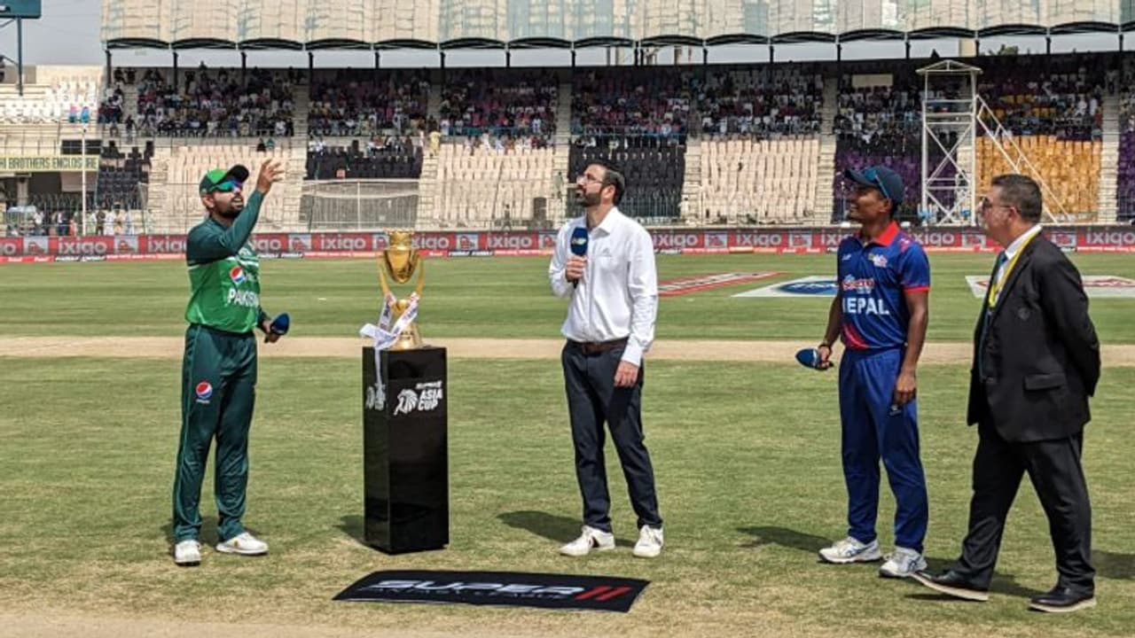 Asia Cup 2023, Pakistan vs Nepal: புதிய ஜெர்சியுடன் களமிறங்கிய பாகிஸ்தான்: டாஸ் வென்று பேட்டிங் தேர்வு! Asia Cup 2023, Pakistan vs Nepal: புதிய ஜெர்சியுடன் களமிறங்கிய பாகிஸ்தான்: டாஸ் வென்று பேட்டிங் தேர்வு!