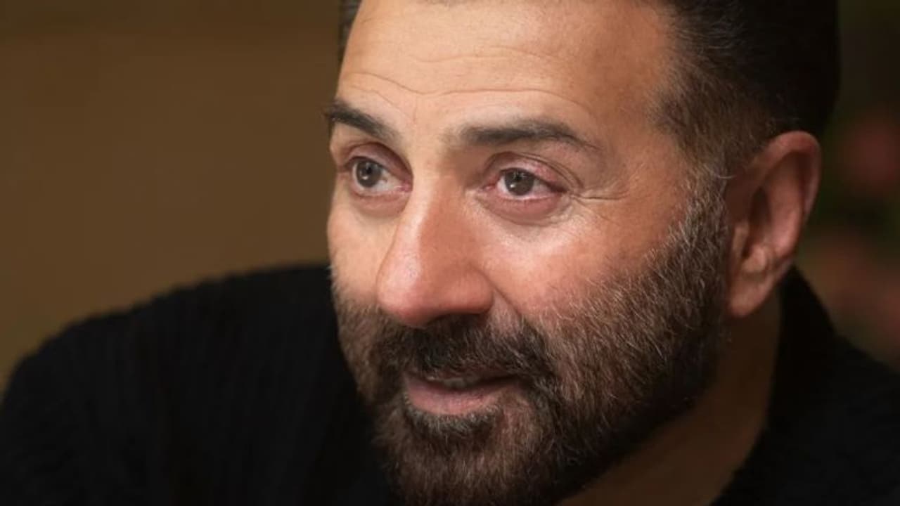 'സിനിമ മേഖല നീതി കാണിച്ചില്ല': ഗോവ ചലച്ചിത്രോത്സവ വേദിയില്‍ കരഞ്ഞ് സണ്ണി ഡിയോള്‍.!