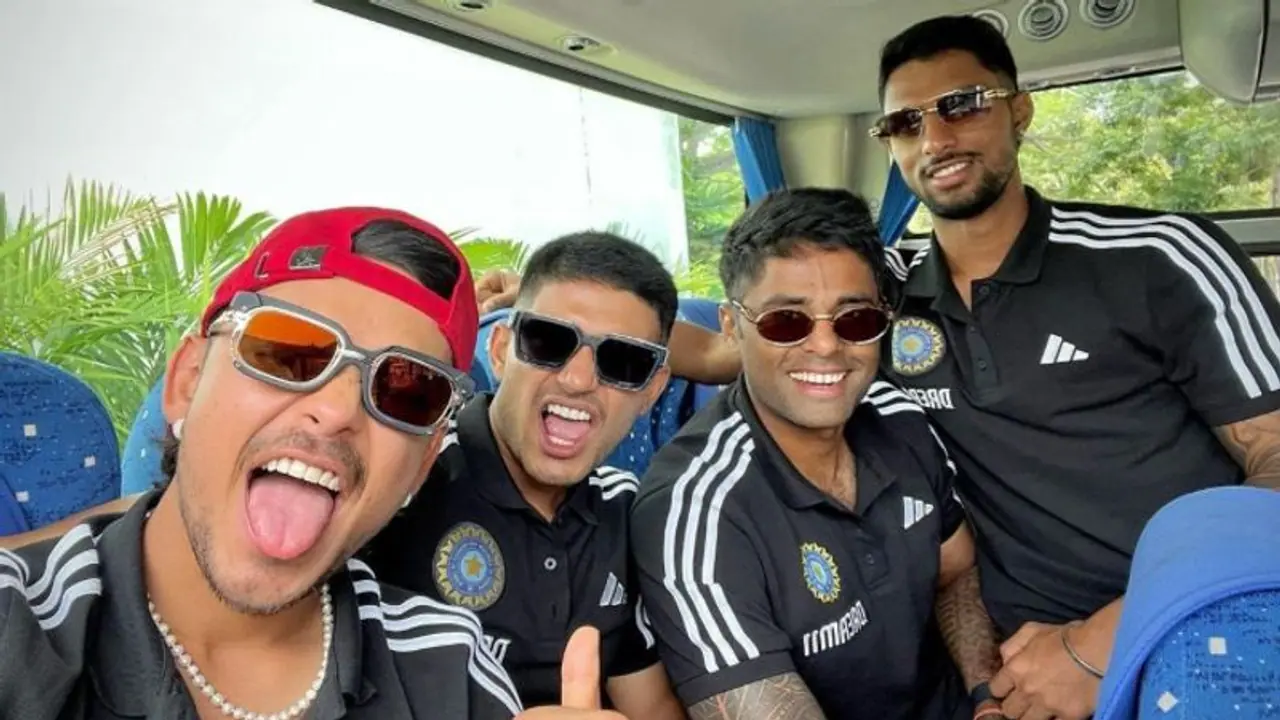 Asia Cup 2023: விளையாடுவதற்கு முன்னரே இலங்கையில் சீன் போட்ட இந்திய வீரர்கள்! Asia Cup 2023: விளையாடுவதற்கு முன்னரே இலங்கையில் சீன் போட்ட இந்திய வீரர்கள்!