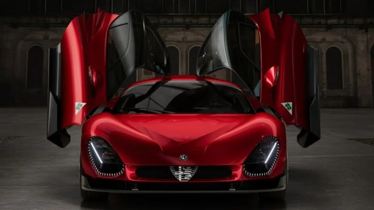 Alfa Romeo unveils new limited edition 33 Stradale; only 33 will be made 