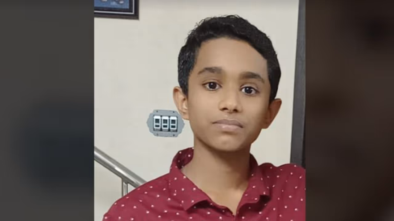 ബന്ധുവിന്റെ കാറിടിച്ച് പത്താം ക്ലാസ് വിദ്യാര്ത്ഥി മരിച്ചു; അപകടം സൈക്കിള് യാത്രക്കിടെ ബന്ധുവിന്റെ കാറിടിച്ച് പത്താം ക്ലാസ് വിദ്യാര്ത്ഥി മരിച്ചു; അപകടം സൈക്കിള് യാത്രക്കിടെ