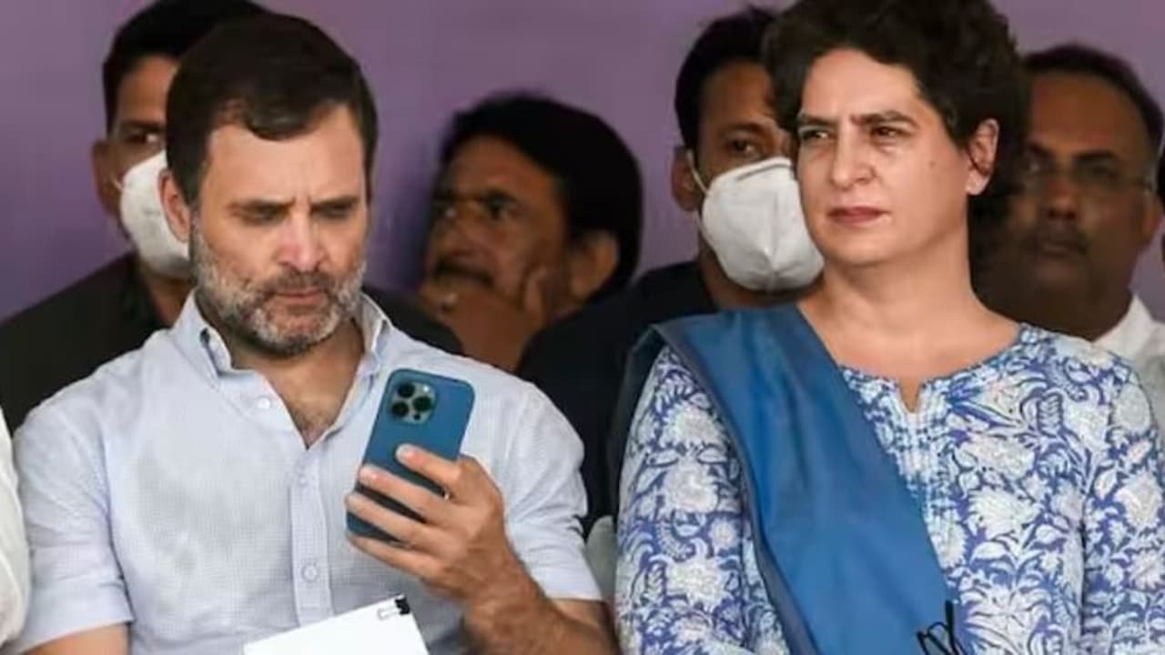 ನನ್ನ, ರಾಹುಲ್ ಮಧ್ಯೆ ಯಾವುದೇ ಬಿರುಕು ಇಲ್ಲ: ಬಿಜೆಪಿಗೆ ಪ್ರಿಯಾಂಕಾ ತಿರುಗೇಟು ನನ್ನ, ರಾಹುಲ್ ಮಧ್ಯೆ ಯಾವುದೇ ಬಿರುಕು ಇಲ್ಲ: ಬಿಜೆಪಿಗೆ ಪ್ರಿಯಾಂಕಾ ತಿರುಗೇಟು