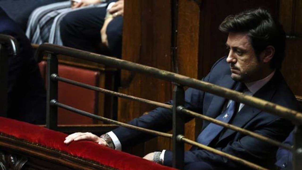 'കൂടുതൽ മദ്യപിക്കാതിരുന്നാൽ ബലാത്സം​ഗം ഒഴിവാക്കാം'; ഇറ്റാലിയൻ പ്രധാനമന്ത്രിയുടെ പങ്കാളിയുടെ പരാമർശം, വൻവിവാദം