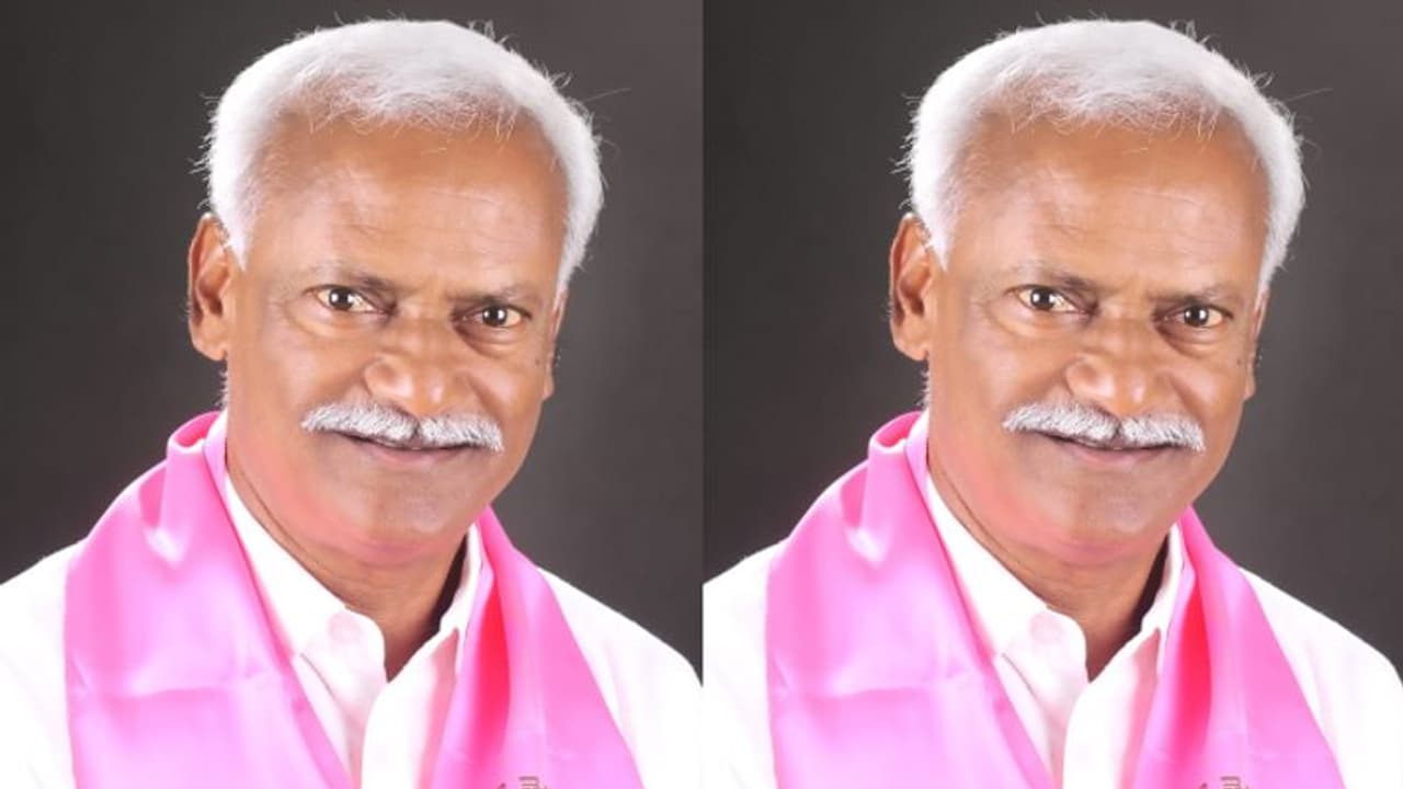 జూపల్లి పోయాడు... అయినా మా నాయకుడికి మొండిచేయేనా?: కొల్లాపూర్ బిఆర్ఎస్ లో కొత్తడిమాండ్ జూపల్లి పోయాడు... అయినా మా నాయకుడికి మొండిచేయేనా?: కొల్లాపూర్ బిఆర్ఎస్ లో కొత్తడిమాండ్