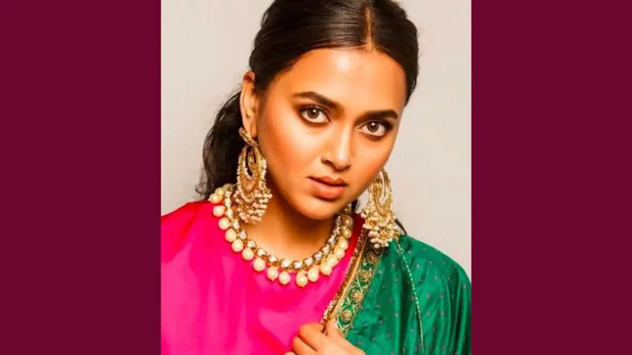 Tejasswi Prakash’s Biography | Birth | Education | TV Shows | Facts Tejasswi Prakash’s Biography | Birth | Education | TV Shows | Facts
