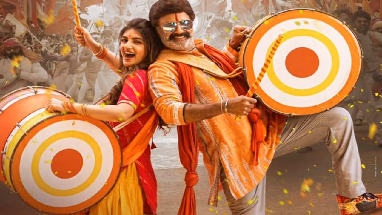 Bhagavanth Kesari trailer: Nandamuri Balakrishna is all set for Dussehra with his action packed movie Bhagavanth Kesari trailer: Nandamuri Balakrishna is all set for Dussehra with his action packed movie
