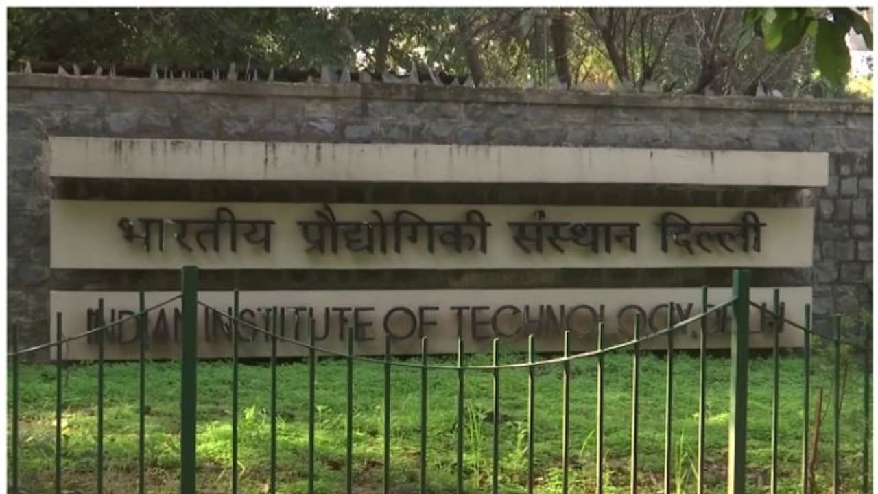 ദില്ലി ഐഐടിയിൽ വീണ്ടും ആത്മഹത്യ; 2 മാസത്തിനുള്ളിൽ ജീവനൊടുക്കിയത് 2 ദളിത് വിദ്യാർത്ഥികൾ
