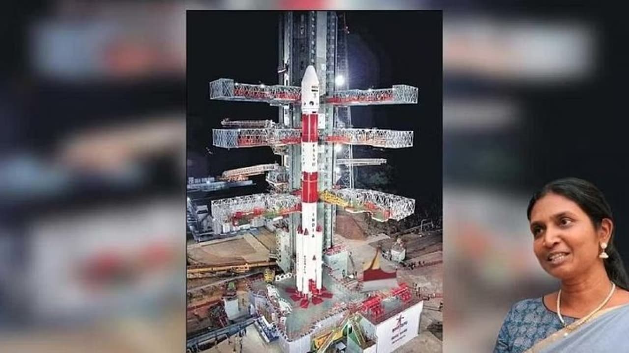 Aditya l1 launch: ஆதித்யா எல்1 திட்ட இயக்குநராக இஸ்ரோவை கலக்கும் தென்காசி பெண் விஞ்ஞானி Aditya l1 launch: ஆதித்யா எல்1 திட்ட இயக்குநராக இஸ்ரோவை கலக்கும் தென்காசி பெண் விஞ்ஞானி