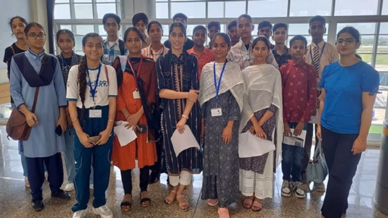 Aditya L1 mission: 23 students of Punjab govt schools to witness launch in Sriharikota; check details Aditya L1 mission: 23 students of Punjab govt schools to witness launch in Sriharikota; check details