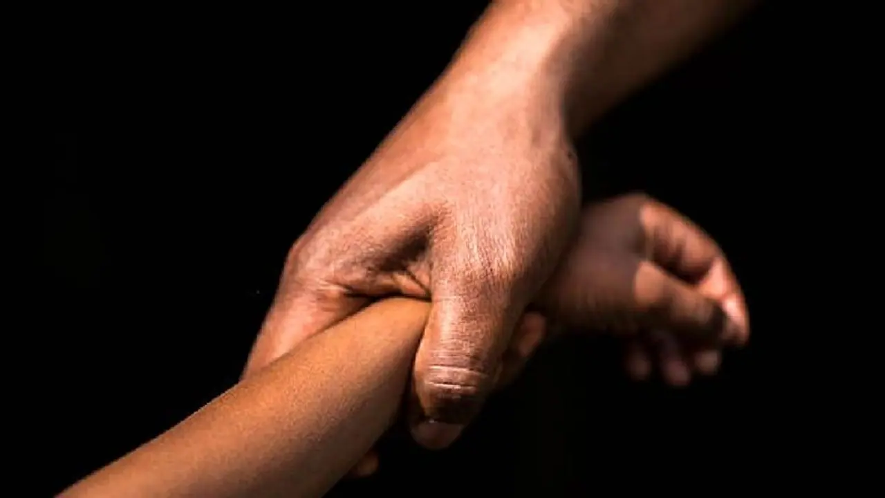 കൂറ്റനാട് മദ്രസയിലേക്ക് പോയ ബാലികയെ കാറിലെത്തിയ അജ്ഞാത സംഘം കൈയ്യിൽ പിടിച്ച് വലിച്ചു; തട്ടിക്കൊണ്ടുപോകാൻ ശ്രമം