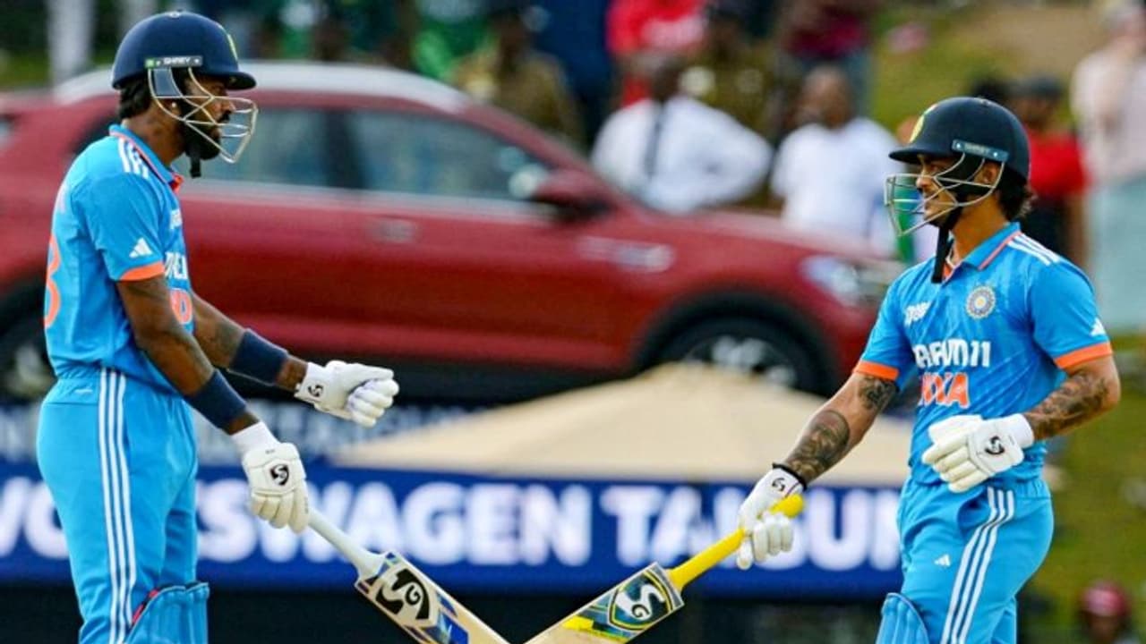 IND vs PAK:இஷான் கிஷான், ஹர்திக் பாண்டியா நிதான ஆட்டம்; கடைசில கை கொடுத்த பும்ரா; இந்தியா 266 ரன்கள் குவிப்பு! IND vs PAK:இஷான் கிஷான், ஹர்திக் பாண்டியா நிதான ஆட்டம்; கடைசில கை கொடுத்த பும்ரா; இந்தியா 266 ரன்கள் குவிப்பு!