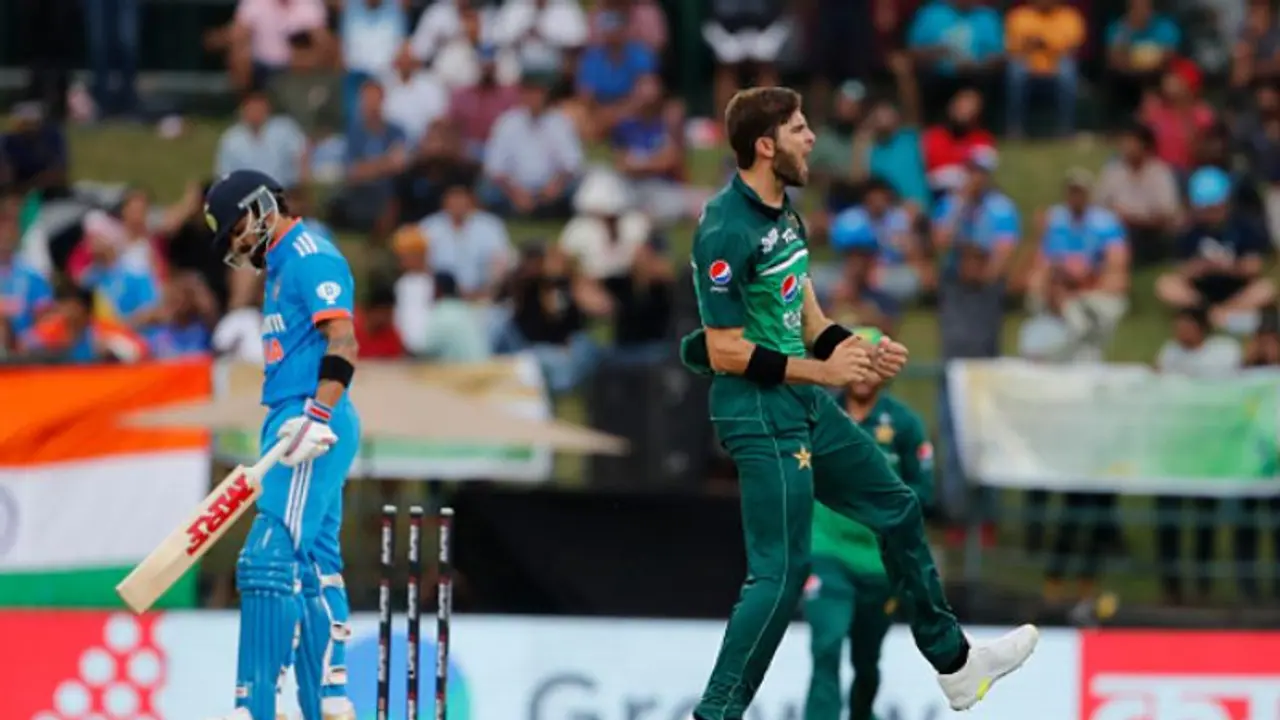 രോഹിത്തിനെയും കോലിയെയും ബൗള്‍ഡാക്കി; മറ്റൊരു പേസര്‍ക്കുമില്ലാത്ത അപൂര്‍വ റെക്കോർഡ് സ്വന്തമാക്കി ഷഹീന്‍ അഫ്രീദി