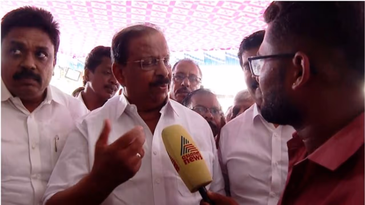 'മുഖ്യമന്ത്രി വായ മൂടികെട്ടിയ പോത്ത്,തൊലിക്കട്ടിയുടെ കൂടുതൽ കൊണ്ടാണ് പുതുപ്പള്ളിയിൽ പ്രചരണത്തിന് എത്തിയത്' 'മുഖ്യമന്ത്രി വായ മൂടികെട്ടിയ പോത്ത്,തൊലിക്കട്ടിയുടെ കൂടുതൽ കൊണ്ടാണ് പുതുപ്പള്ളിയിൽ പ്രചരണത്തിന് എത്തിയത്'