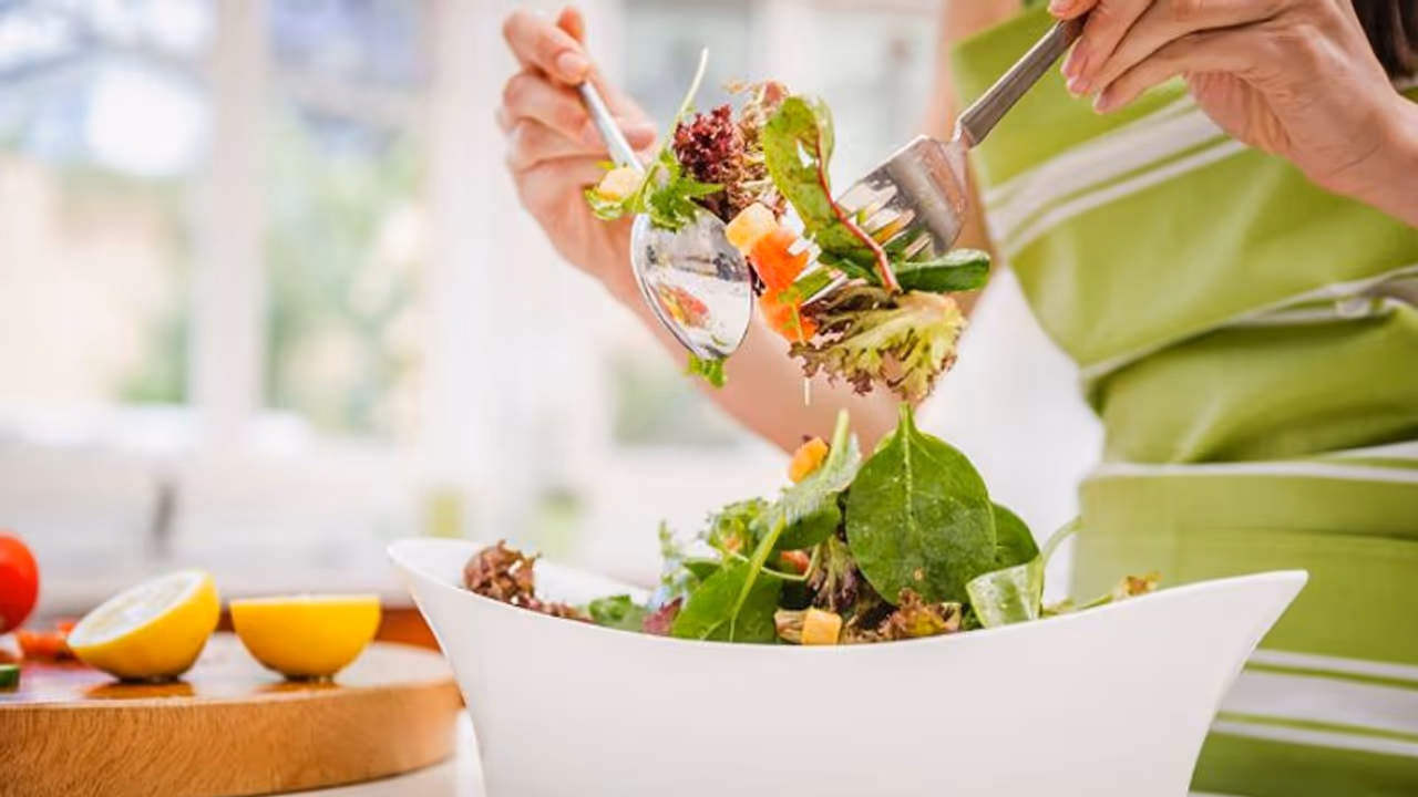 പ്രതിരോധശേഷി കുറവാണോ? പതിവായി കഴിക്കാം ഈ അഞ്ച് ഭക്ഷണങ്ങള്... പ്രതിരോധശേഷി കുറവാണോ? പതിവായി കഴിക്കാം ഈ അഞ്ച് ഭക്ഷണങ്ങള്...