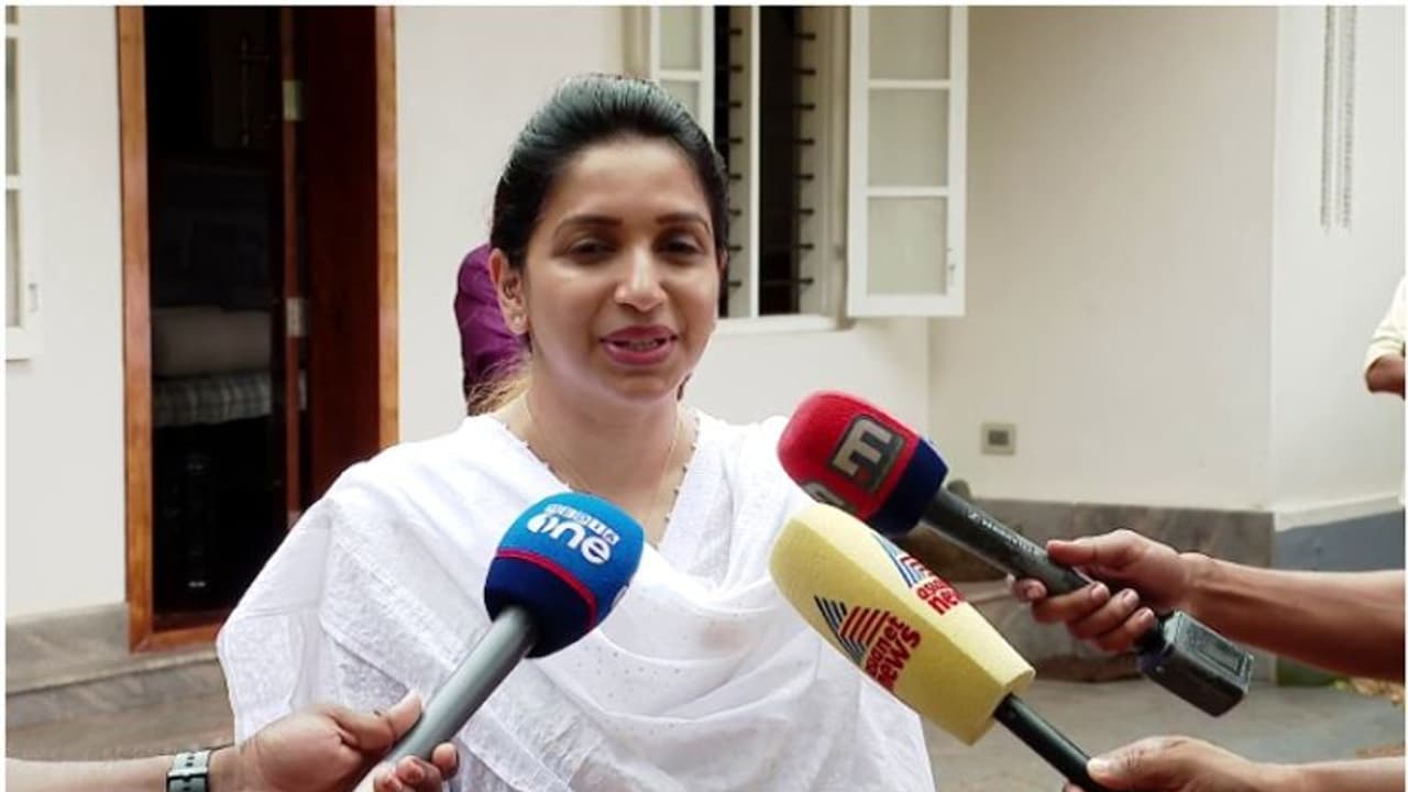 പുതുപ്പള്ളിക്കാർ ഉമ്മൻ ചാണ്ടിക്ക് നൽകുന്ന വലിയ യാത്ര അയപ്പ് നാളെ, റെക്കോർഡ് ഭൂരിപക്ഷം കിട്ടുമെന്ന് അച്ചു പുതുപ്പള്ളിക്കാർ ഉമ്മൻ ചാണ്ടിക്ക് നൽകുന്ന വലിയ യാത്ര അയപ്പ് നാളെ, റെക്കോർഡ് ഭൂരിപക്ഷം കിട്ടുമെന്ന് അച്ചു