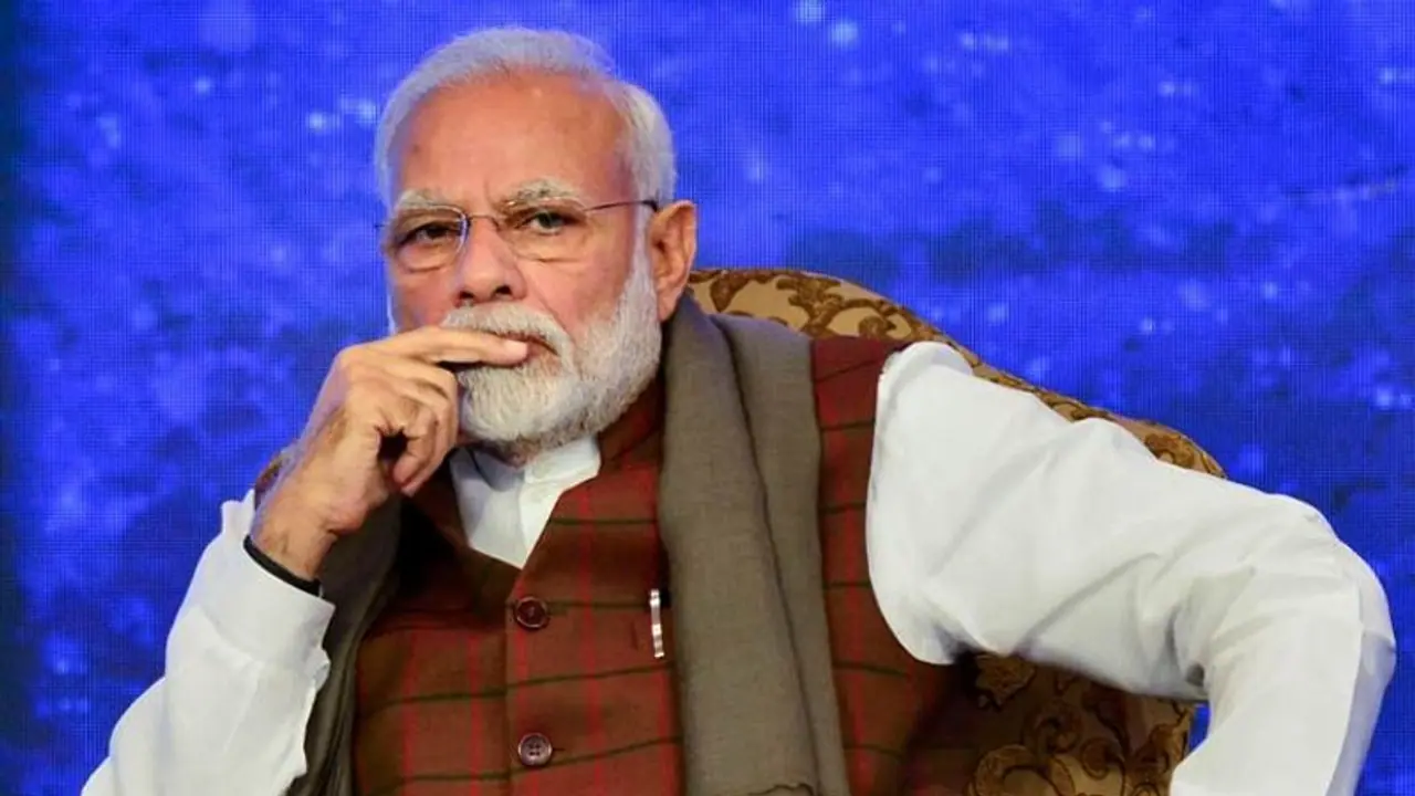 பிரதமர் மோடி 9 வருஷமா ஒரு நாள் கூட லீவு எடுக்கலயாம்! உழைத்துக்கொண்டே இருக்கிறாராம்!