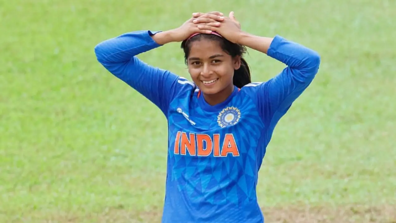 ಆಸೀಸ್ ಎದುರಿನ ಸೋಲಿಗೆ ಶ್ರೇಯಾಂಕ ಪಾಟೀಲ್ರನ್ನು ಹೊಣೆಯಾಗಿಸಿದ ಹರ್ಮನ್ಪ್ರೀತ್ ಕೌರ್! ಆಸೀಸ್ ಎದುರಿನ ಸೋಲಿಗೆ ಶ್ರೇಯಾಂಕ ಪಾಟೀಲ್ರನ್ನು ಹೊಣೆಯಾಗಿಸಿದ ಹರ್ಮನ್ಪ್ರೀತ್ ಕೌರ್!