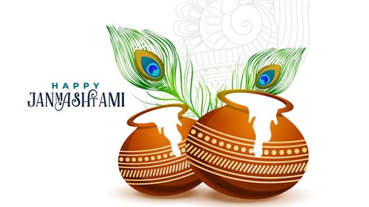 Chappan Bhog to Kheer: 7 popular Janmashtami dishes Chappan Bhog to Kheer: 7 popular Janmashtami dishes