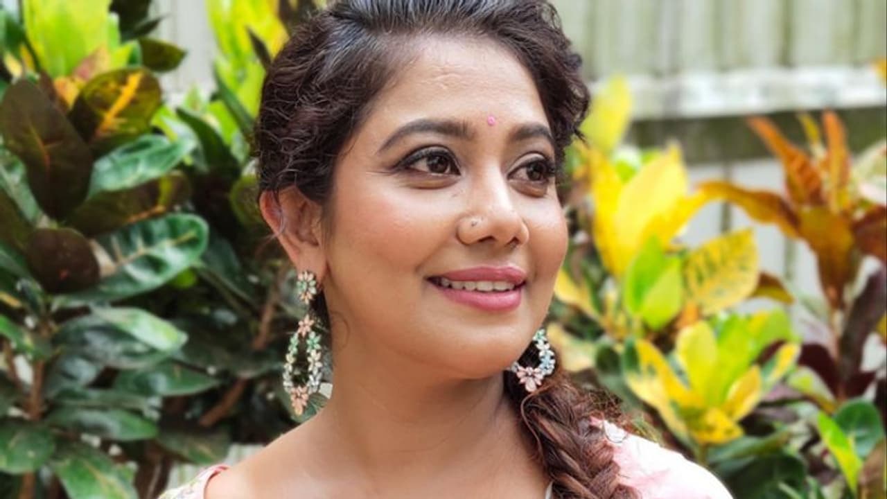 സനാതന ധര്മം ഉൻമൂലനം ചെയ്യാനല്ല, ഒന്നൂകൂടെ തറപ്പിച്ച് അവതരിപ്പിക്കാനുള്ള സമയം: രചനാ നാരായണൻകുട്ടി സനാതന ധര്മം ഉൻമൂലനം ചെയ്യാനല്ല, ഒന്നൂകൂടെ തറപ്പിച്ച് അവതരിപ്പിക്കാനുള്ള സമയം: രചനാ നാരായണൻകുട്ടി