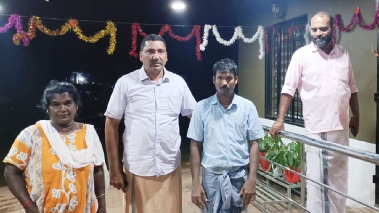 സൈക്കിളിൽ അമ്മവീട്ടിലേക്ക് പോയ യുവാവ് വഴി തെറ്റി എത്തിയത് മാന്നാർ ടൗണിൽ, തുണയായി സാമൂഹ്യപ്രവർത്തകർ