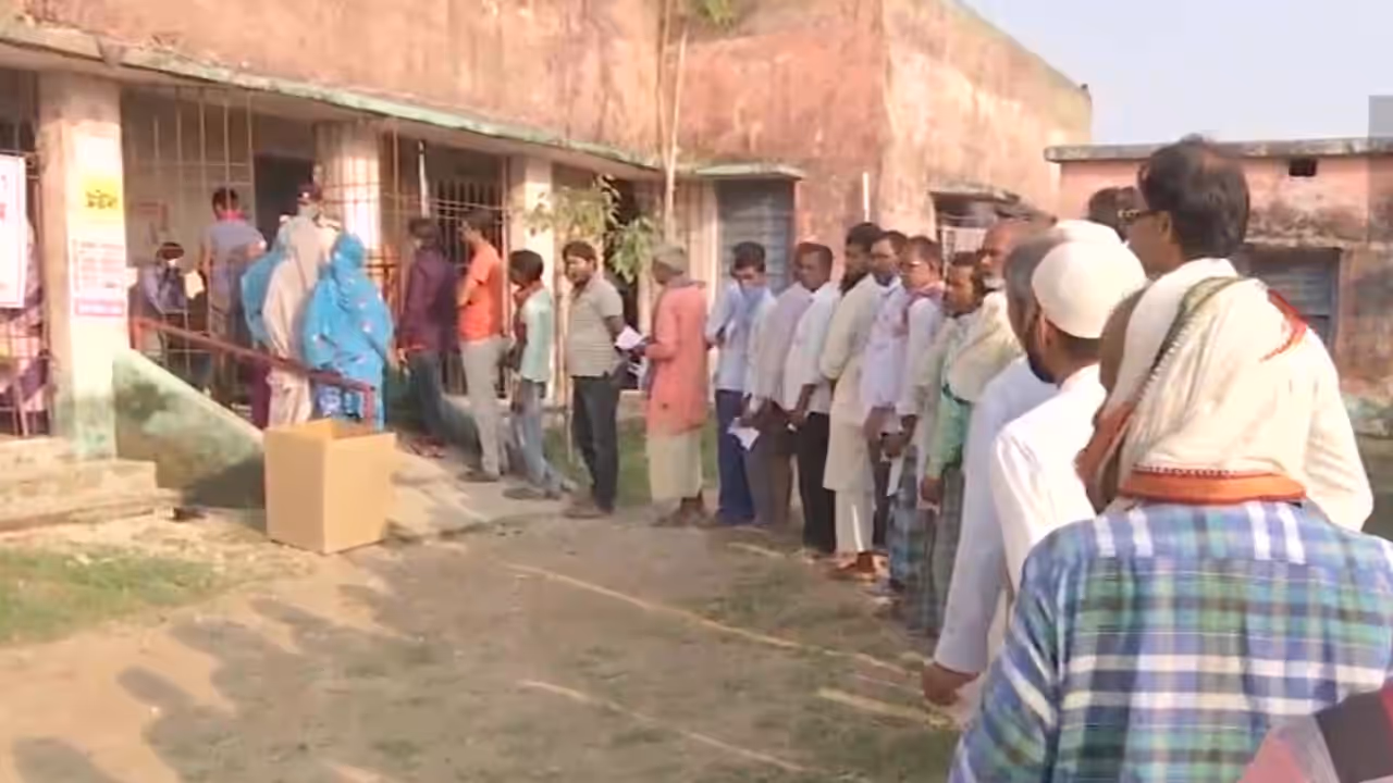 Bypolls 2023: Voting underway in 7 seats; Dhanpur, Boxanagar records over 70% turnout by 3 pm Bypolls 2023: Voting underway in 7 seats; Dhanpur, Boxanagar records over 70% turnout by 3 pm