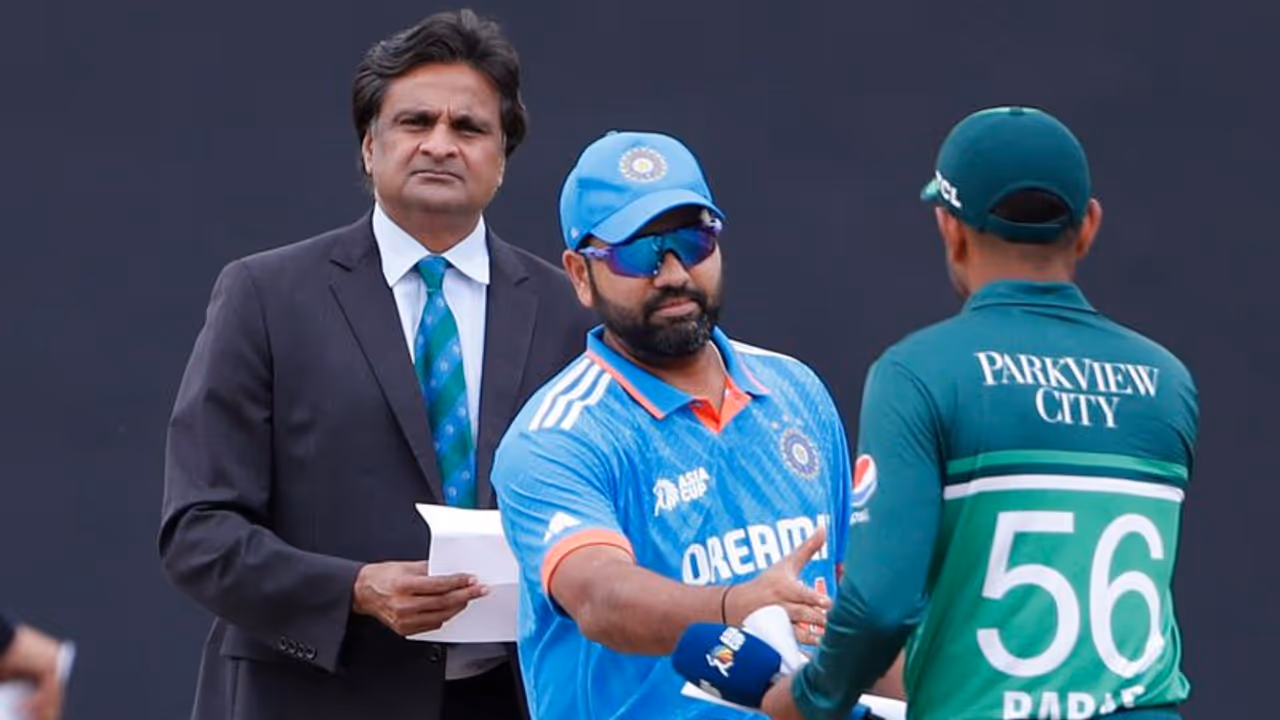 India vs Pakistan: இந்தியா எல்லாம் ஜூஜூபி மாதிரி, அப்படியே ஊதி தள்ளிடுவோம் – பாபர் அசாம்!