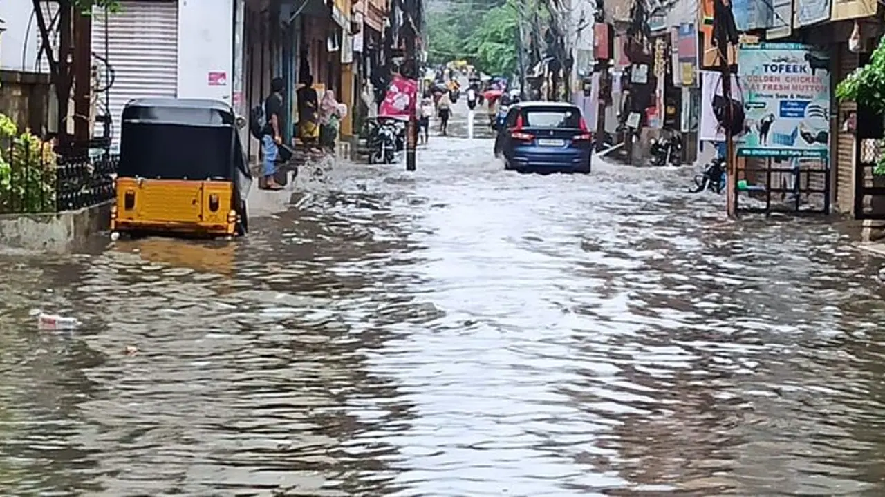 ప్రగతి నగర్ మ్యాన్ హోల్ ఘటన.. బాలుడి ప్రాణం పోవడానికి వారే కారణం..!! ప్రగతి నగర్ మ్యాన్ హోల్ ఘటన.. బాలుడి ప్రాణం పోవడానికి వారే కారణం..!!