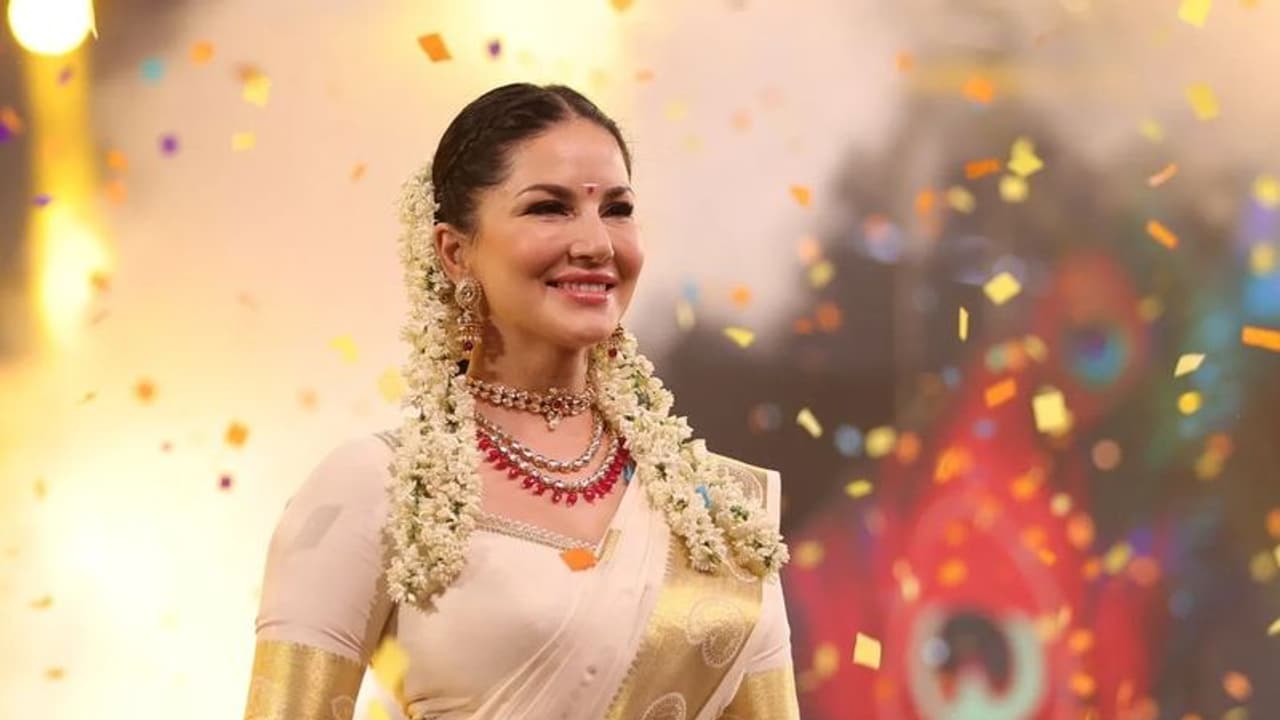 పెళ్ళికి ముందు మోసం చేశాడు.. మాజీ ప్రియుడి గురించి సన్నీ లియోన్ షాకింగ్ కామెంట్స్ పెళ్ళికి ముందు మోసం చేశాడు.. మాజీ ప్రియుడి గురించి సన్నీ లియోన్ షాకింగ్ కామెంట్స్