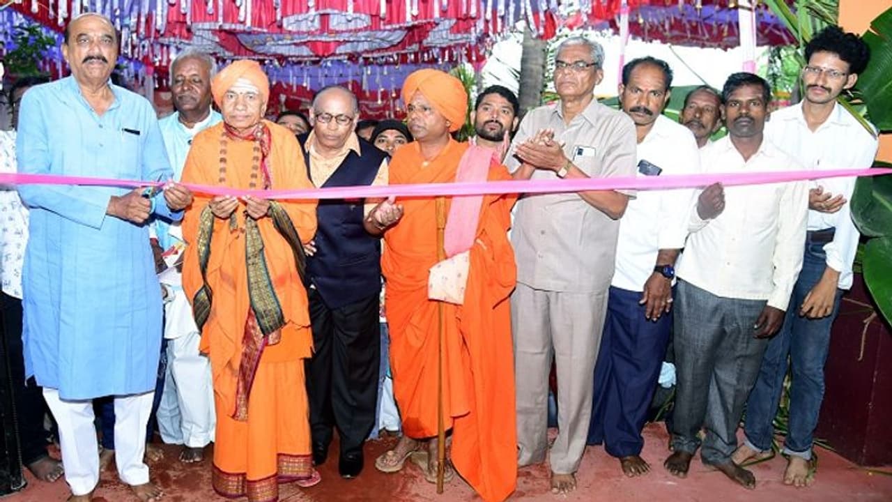 ಗ್ಯಾರಂಟಿಗಳ ಅನುಷ್ಠಾನದಿಂದ ನಿರೀಕ್ಷಿತ ಅಭಿವೃದ್ಧಿ ಸಾಧ್ಯವಾಗುತ್ತಿಲ್ಲ: ಅಶೋಕ ಪಟ್ಟಣ ಗ್ಯಾರಂಟಿಗಳ ಅನುಷ್ಠಾನದಿಂದ ನಿರೀಕ್ಷಿತ ಅಭಿವೃದ್ಧಿ ಸಾಧ್ಯವಾಗುತ್ತಿಲ್ಲ: ಅಶೋಕ ಪಟ್ಟಣ