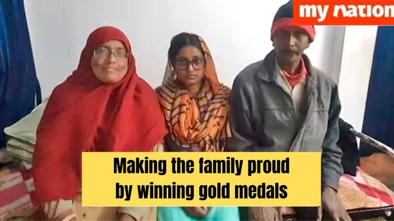 A hawker’s daughter earns three gold medals in Lucknow University A hawker’s daughter earns three gold medals in Lucknow University