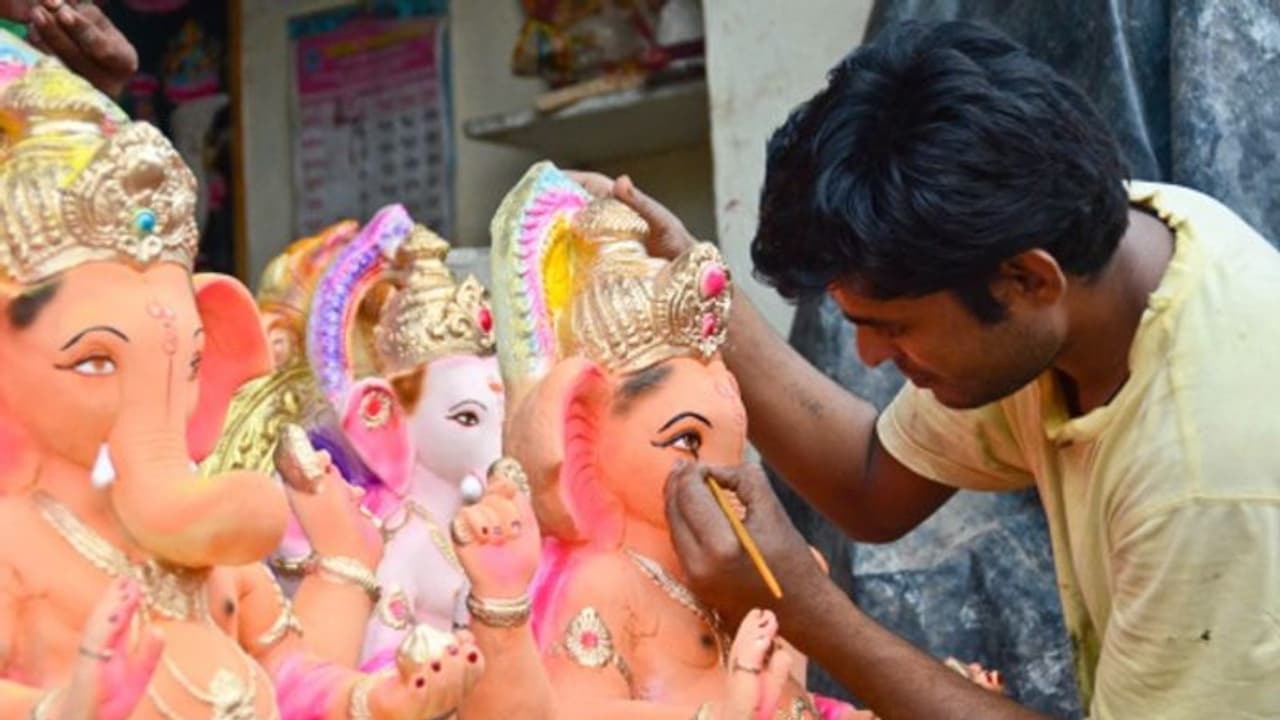 From clay to divinity: The art of crafting eco friendly Ganesha idols for Ganesh Chaturthi From clay to divinity: The art of crafting eco friendly Ganesha idols for Ganesh Chaturthi