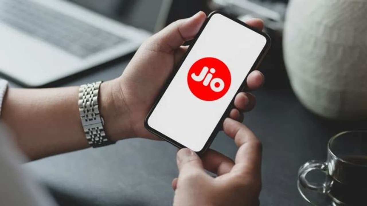 ഏഴാം വാര്ഷികത്തില് വന് ഓഫറുകളുമായി ജിയോ; ഓഫറുകള് ഇങ്ങനെ ഏഴാം വാര്ഷികത്തില് വന് ഓഫറുകളുമായി ജിയോ; ഓഫറുകള് ഇങ്ങനെ