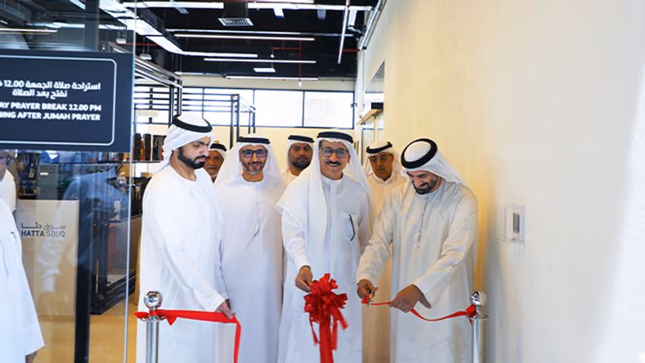 യൂണിയൻ കോപ് പുതിയ ശാഖ ഹത്ത സൂക്കിൽ ആരംഭിച്ചു യൂണിയൻ കോപ് പുതിയ ശാഖ ഹത്ത സൂക്കിൽ ആരംഭിച്ചു