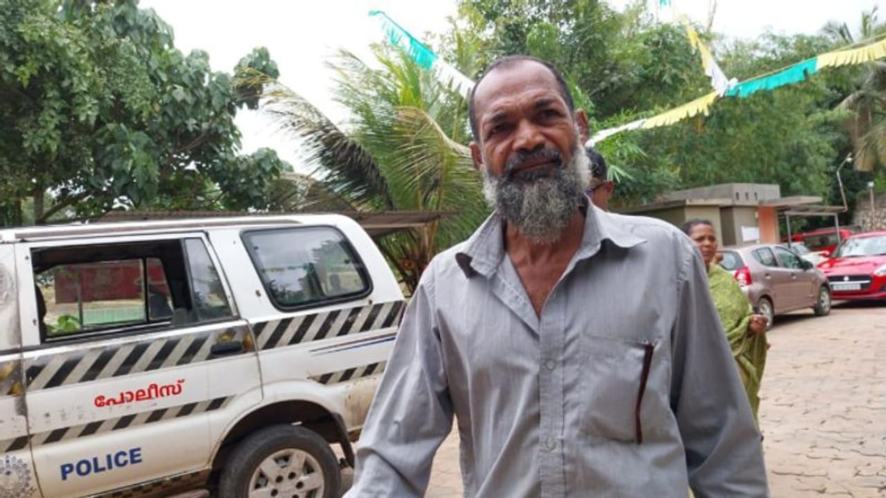 സ്കൂൾ വിദ്യാർത്ഥിനിയോട് ലൈംഗികാതിക്രമം, വിവരം അധ്യാപികയറിഞ്ഞു; മധ്യവസ്കൻ അറസ്റ്റിൽ സ്കൂൾ വിദ്യാർത്ഥിനിയോട് ലൈംഗികാതിക്രമം, വിവരം അധ്യാപികയറിഞ്ഞു; മധ്യവസ്കൻ അറസ്റ്റിൽ