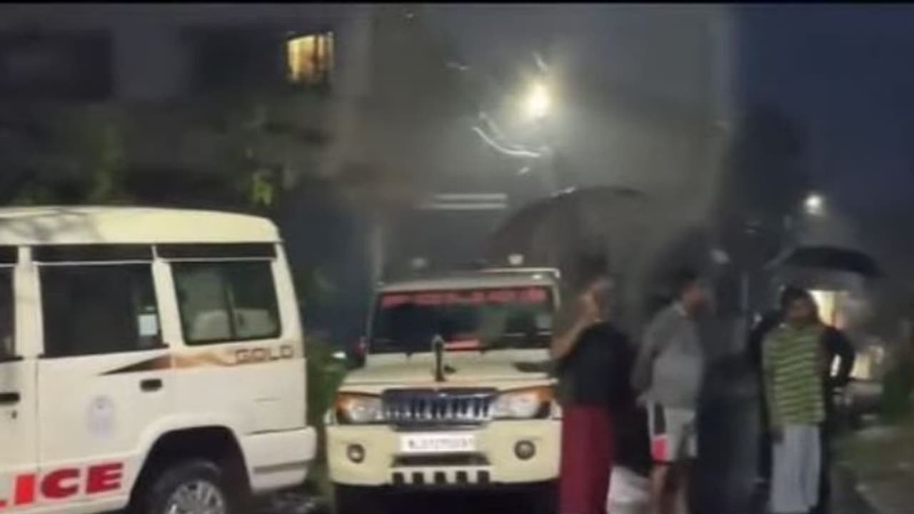 'ജനലിലൂടെ നോക്കിയപ്പോള്‍ നിലവിളി കേട്ടു, തുടര്‍ന്ന് തിരച്ചില്‍'; ആലുവ സംഭവത്തില്‍ ദൃക്‌സാക്ഷി പ്രതികരണങ്ങള്‍