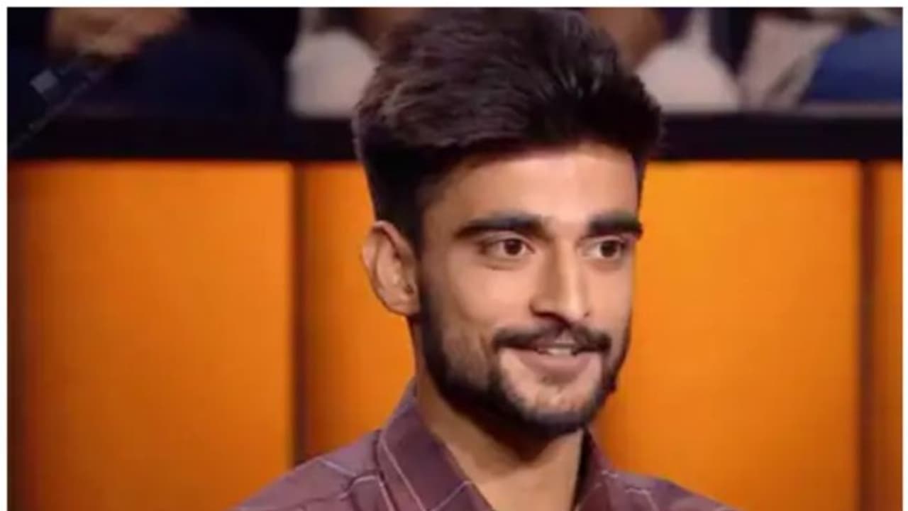 കോൻ ബനേഗ ക്രോർപതി മത്സരാർത്ഥിയെ ഷോയിൽ നിന്ന് പുറത്താക്കിയ ഏഴ് കോടി രൂപയുടെ ചോദ്യത്തിന് ഉത്തരം നൽകാമോ? കോൻ ബനേഗ ക്രോർപതി മത്സരാർത്ഥിയെ ഷോയിൽ നിന്ന് പുറത്താക്കിയ ഏഴ് കോടി രൂപയുടെ ചോദ്യത്തിന് ഉത്തരം നൽകാമോ?