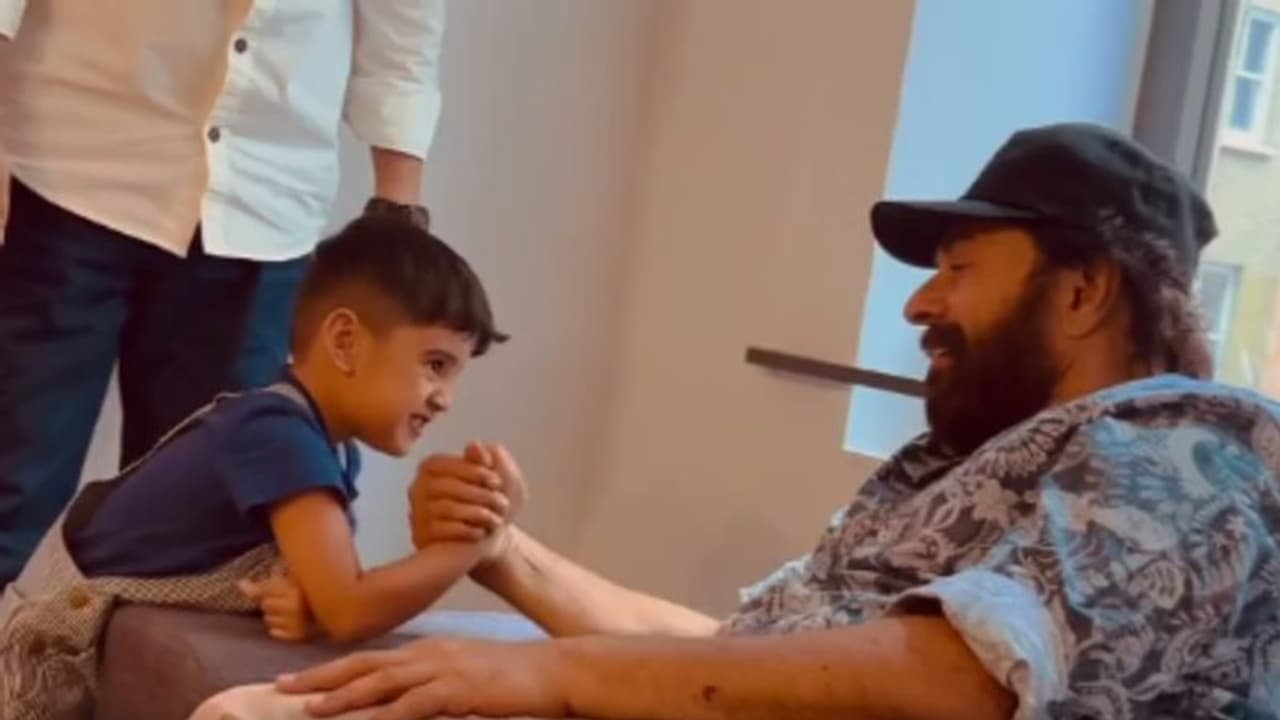 മമ്മൂട്ടിക്കൊപ്പം പഞ്ച് പിടിക്കുന്ന ഇസു; വീഡിയോയുമായി ചാക്കോച്ചന് മമ്മൂട്ടിക്കൊപ്പം പഞ്ച് പിടിക്കുന്ന ഇസു; വീഡിയോയുമായി ചാക്കോച്ചന്