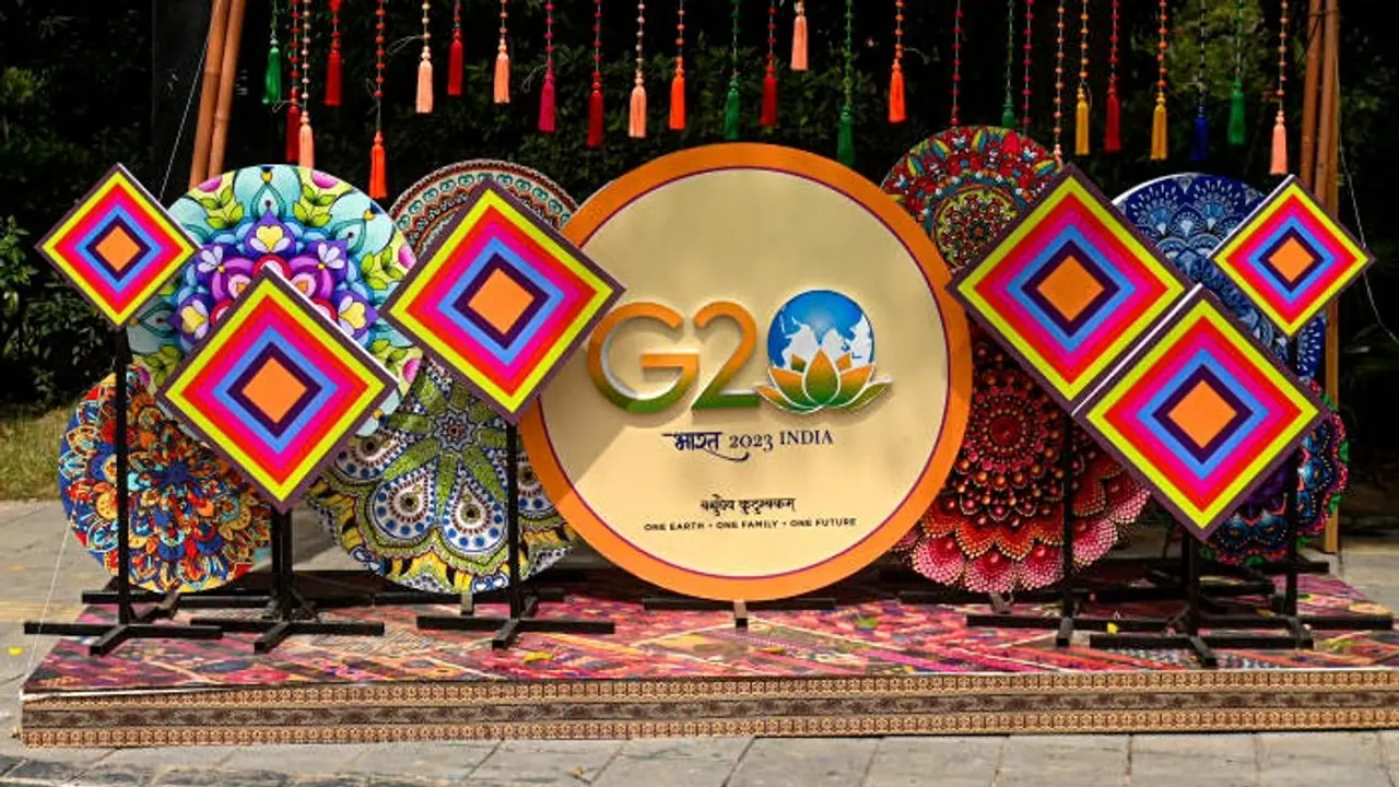 ജി20 ഉച്ചകോടി: മൂന്ന് ദിവസം കൊണ്ട് വ്യാപാരമേഖലക്ക് നഷ്ടം 400 കോടി!, കാരണമിങ്ങനെ... ജി20 ഉച്ചകോടി: മൂന്ന് ദിവസം കൊണ്ട് വ്യാപാരമേഖലക്ക് നഷ്ടം 400 കോടി!, കാരണമിങ്ങനെ...