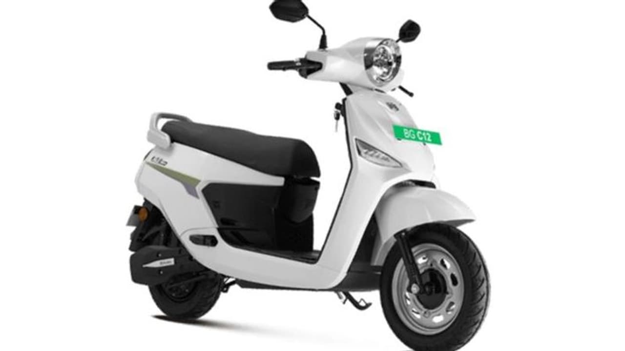 BGauss RUV 350 Electric Scooter: பிகாஸ் ஆர்யூவி 350 எலக்ட்ரிக் ஸ்கூட்டர் விலை எவ்வளவு தெரியுமா? BGauss RUV 350 Electric Scooter: பிகாஸ் ஆர்யூவி 350 எலக்ட்ரிக் ஸ்கூட்டர் விலை எவ்வளவு தெரியுமா?