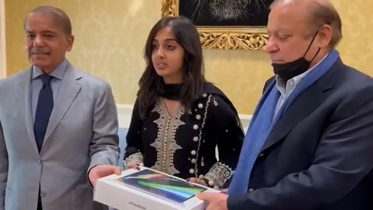 16 year old Pakistani girl scores top grades in 34 subjects of UK exam; honoured by Sharifs, Malala 16 year old Pakistani girl scores top grades in 34 subjects of UK exam; honoured by Sharifs, Malala