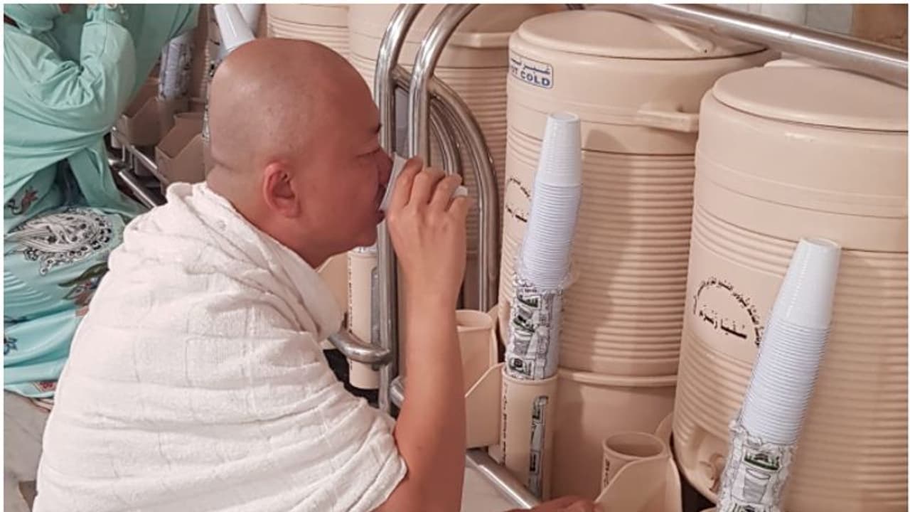 സംസം വെള്ളം കുടിക്കാൻ മാർഗനിർദേശങ്ങളുമായി ഹജ്ജ്, ഉംറ മന്ത്രാലയം സംസം വെള്ളം കുടിക്കാൻ മാർഗനിർദേശങ്ങളുമായി ഹജ്ജ്, ഉംറ മന്ത്രാലയം