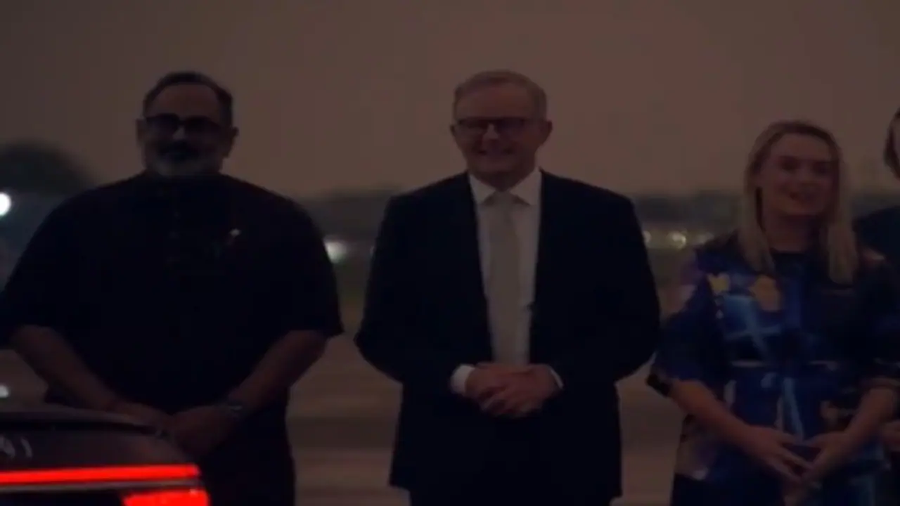 ஜி20 உச்சி மாநாடு.. இந்தியா வந்தடைந்த ஆஸ்திரேலிய பிரதமர் அந்தோணி வரவேற்ற அமைச்சர் ராஜீவ் சந்திரசேகர்!